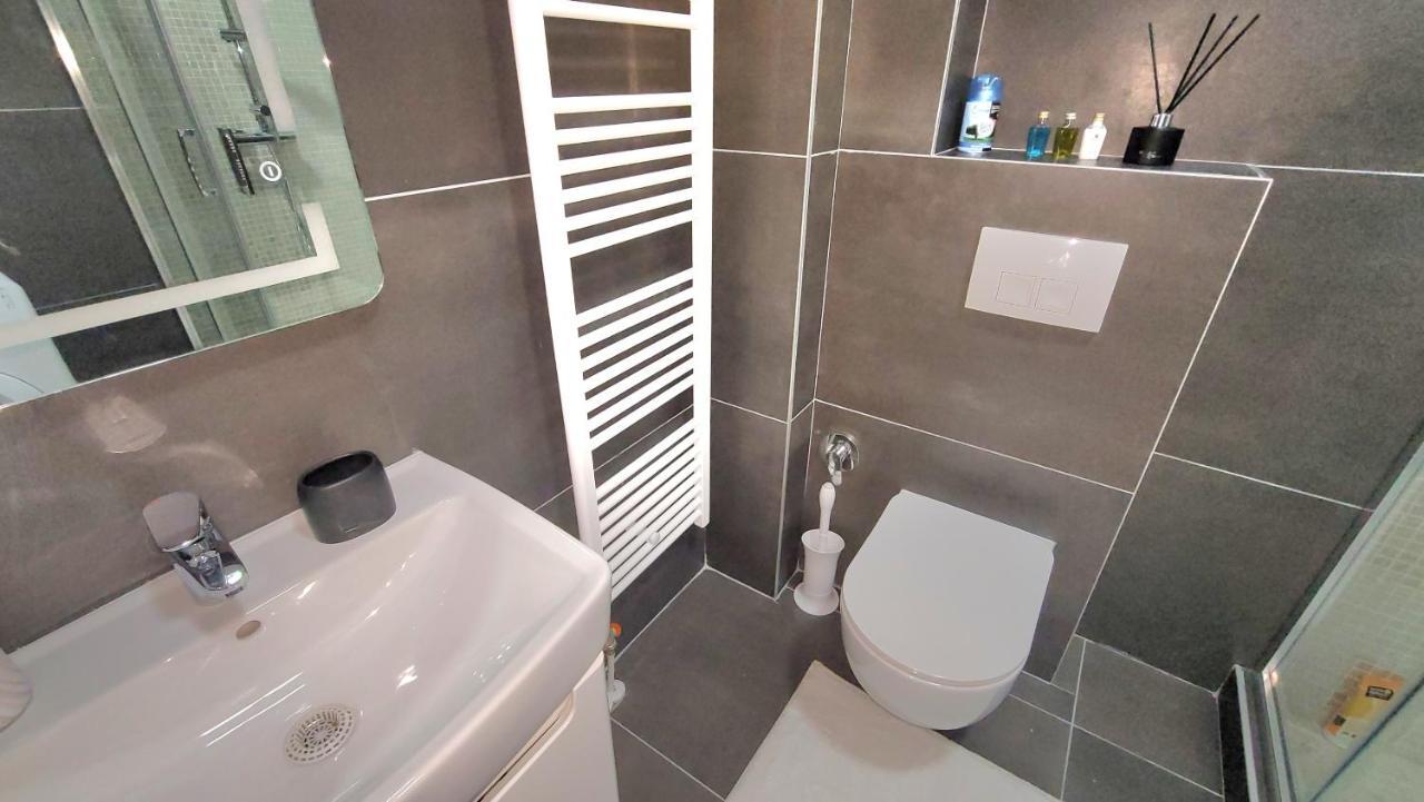 Studio Apartment Lora Lux Sarajevo Luaran gambar